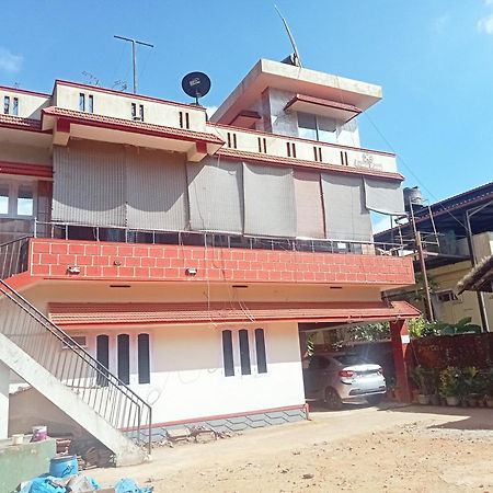 Eshwarkrupa Homestay ماديكيري المظهر الخارجي الصورة