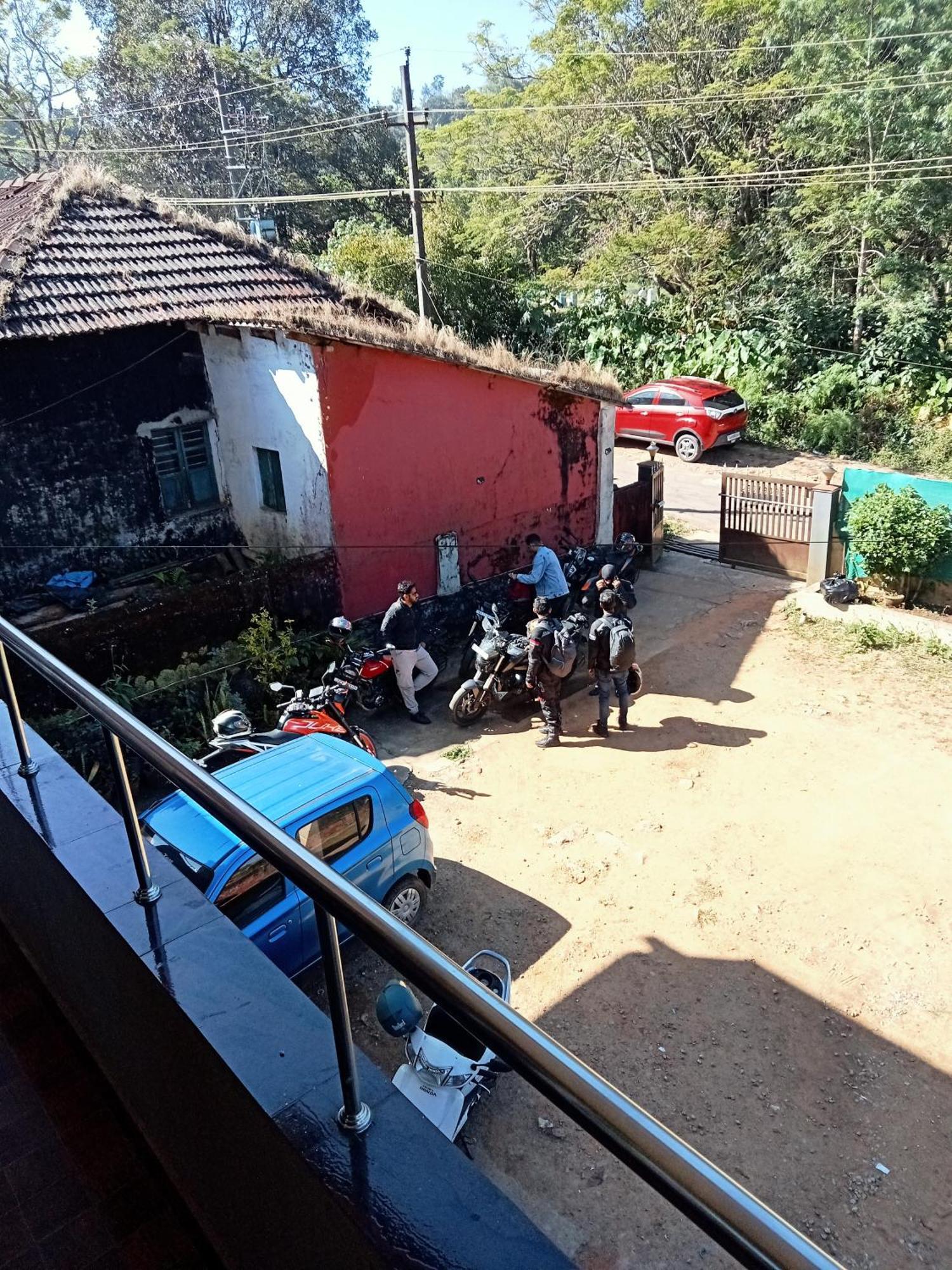 Eshwarkrupa Homestay ماديكيري المظهر الخارجي الصورة