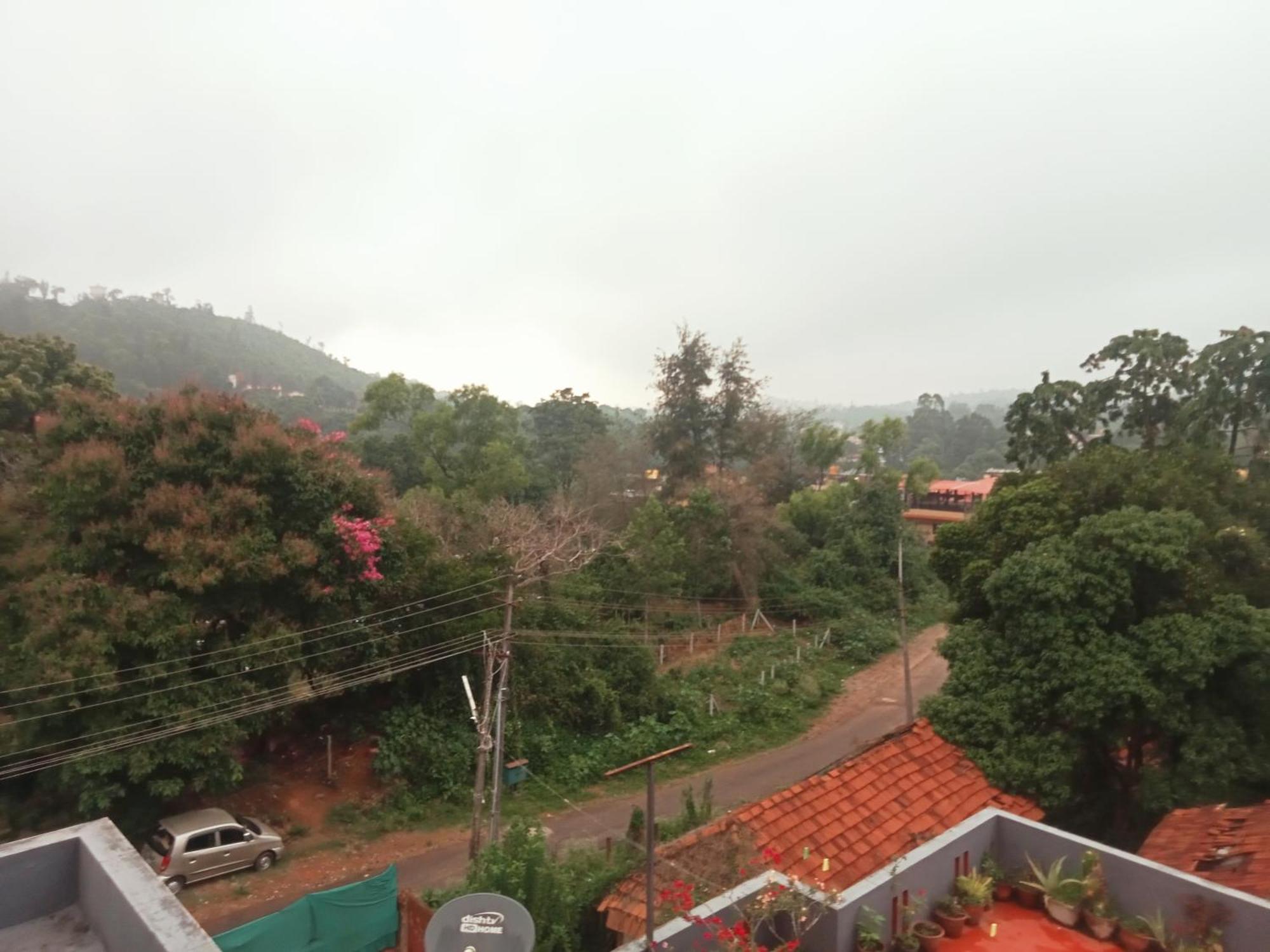 Eshwarkrupa Homestay ماديكيري المظهر الخارجي الصورة