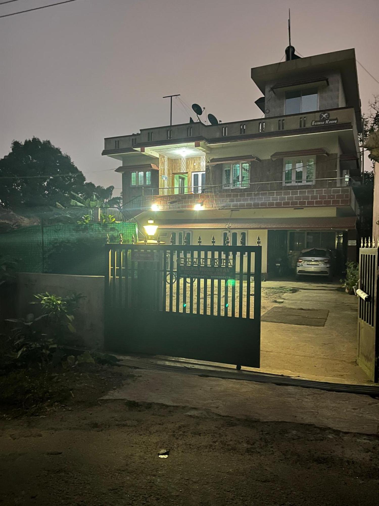 Eshwarkrupa Homestay ماديكيري المظهر الخارجي الصورة